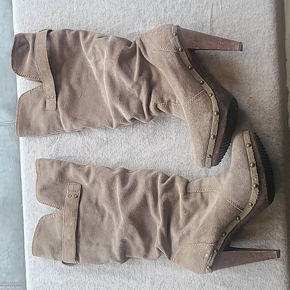 Steve Madden Luxe Taupe suede boots - Picture 2 of 4